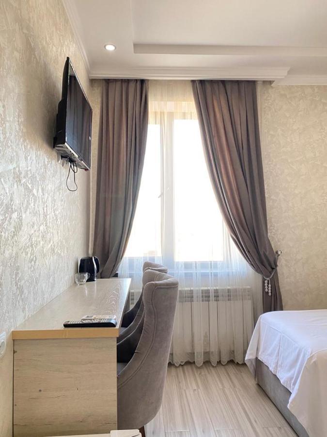 Comfort Hotel Turkistan Exterior photo